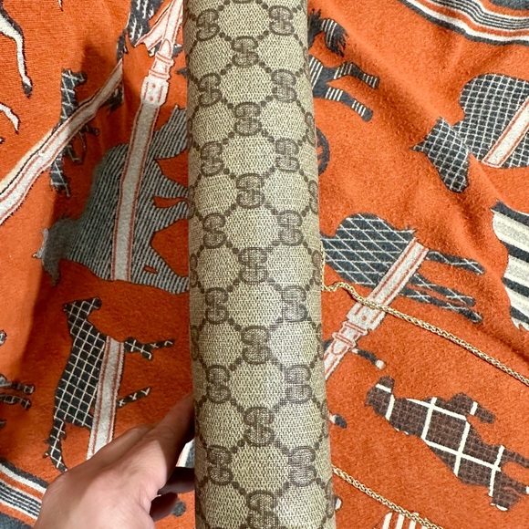 GUCCI ❤️🌟 GG MONOGRAM CLUTCH ⭐️ - Picture 11 of 12